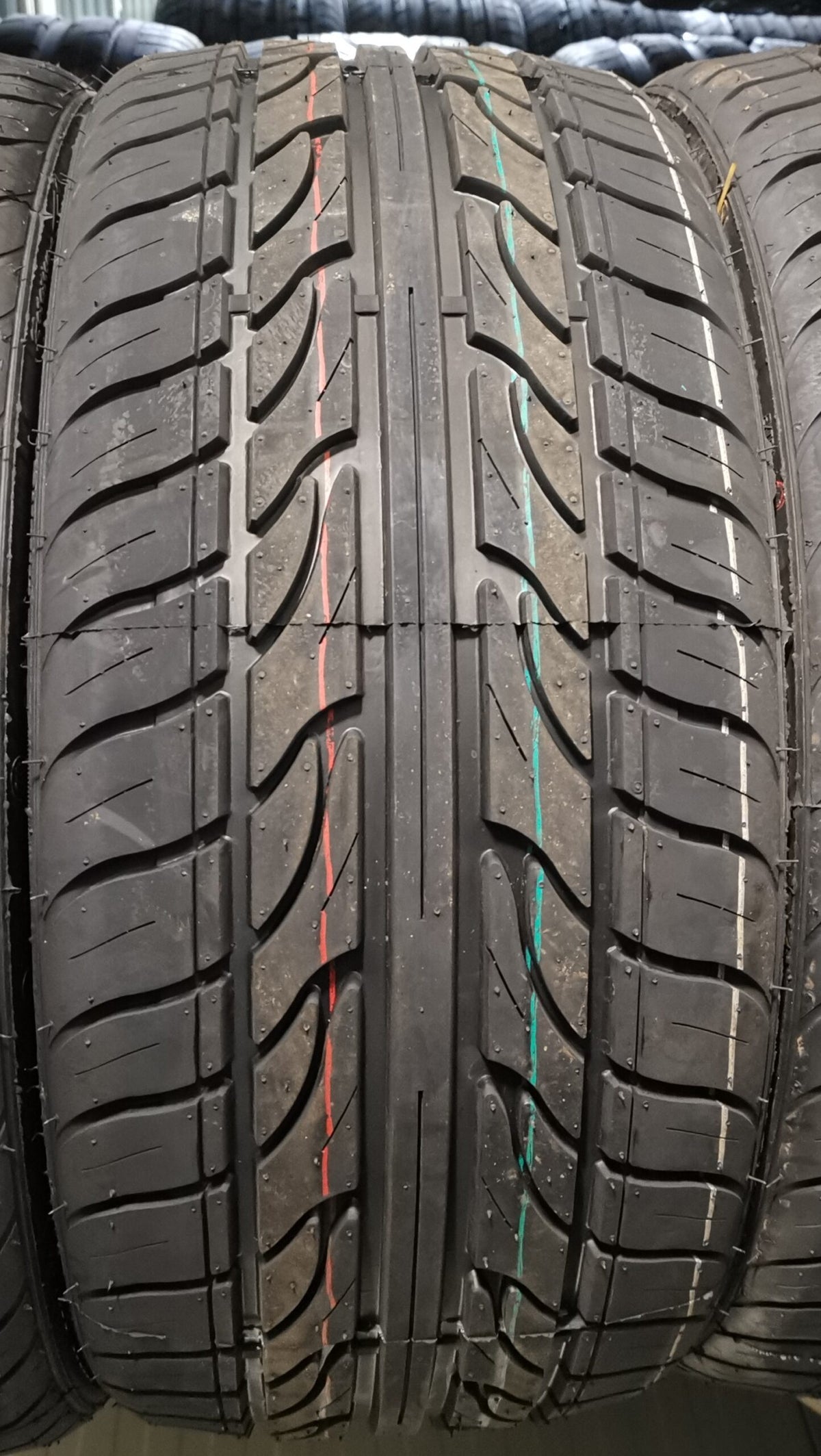 255/30R22 Haida HD-921 95W DOT0326