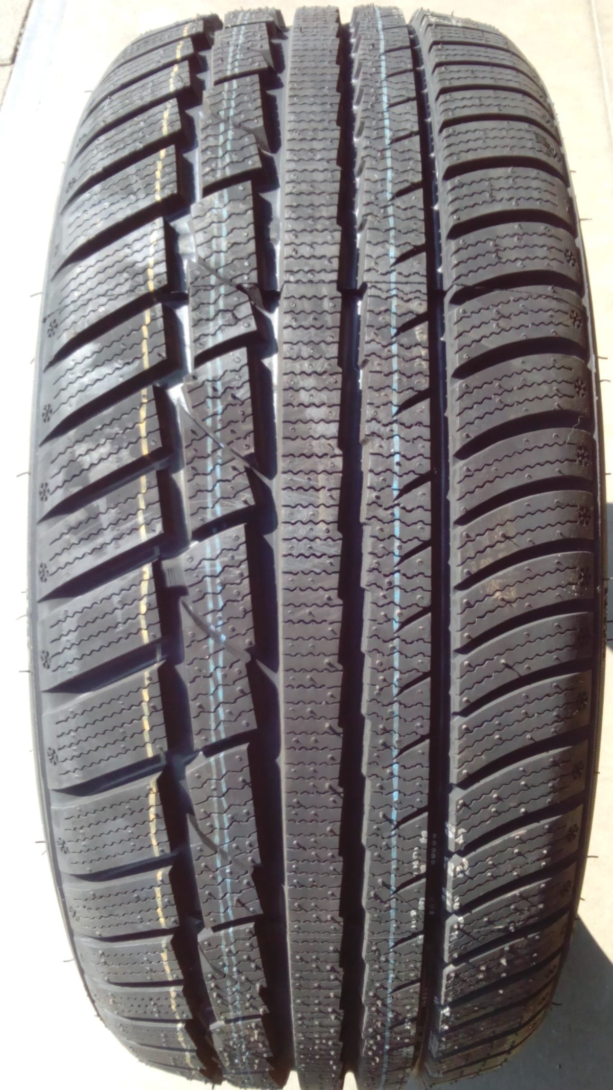 275/45R20 Linglong Green-Max Winter UHP téli 110H XL DOT2124